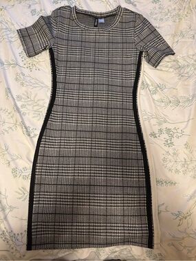 Black And White White Hm Plaid Dress for Sale up to 90% Off: Poshmark